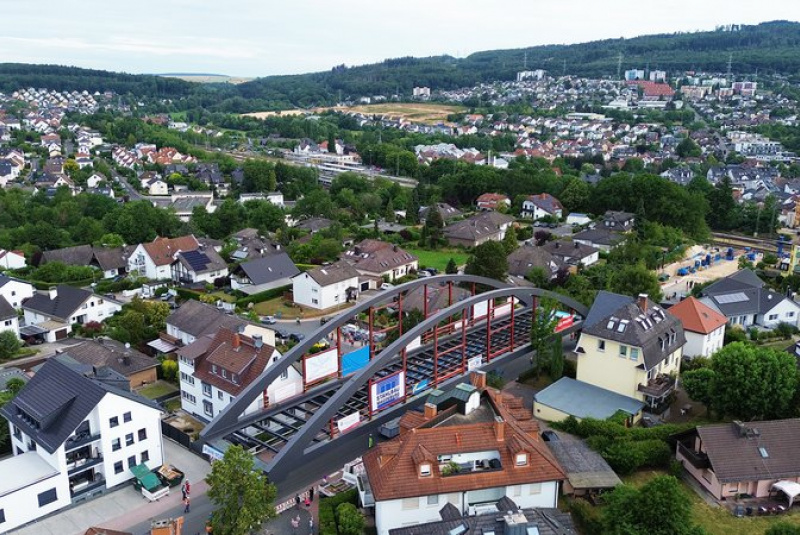  Aktuality, Novinky - Felbermayr Slovensko / ENGINEERED SOLUTIONS – MAJSTROVSKÉ DIELO SO SAMOČINNÝMI TRANSPORTÉRMI SPMT NA MONTÁŽ MOSTA - foto