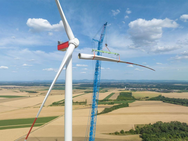 PREPRAVNÁ A ZDVÍHACIA TECHNIKA NA VÝSTAVBU OBROVSKÝCH VETERNÝCH ELEKTRÁRNÍ